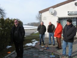 200902168iaFovJulz